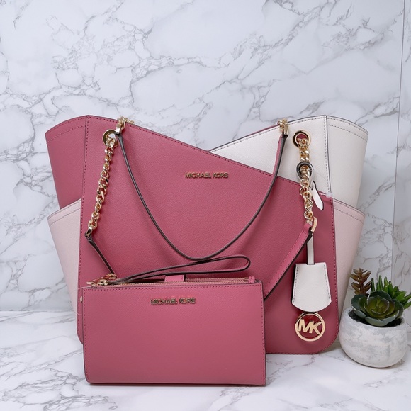 Michael Kors Handbags - Michael Kors JST Large Chain Shoulder Bag Set